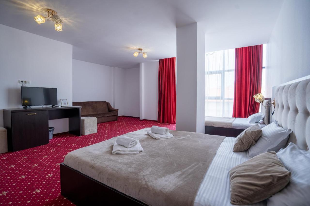 Hotel N Residence Timisoara Bagian luar foto