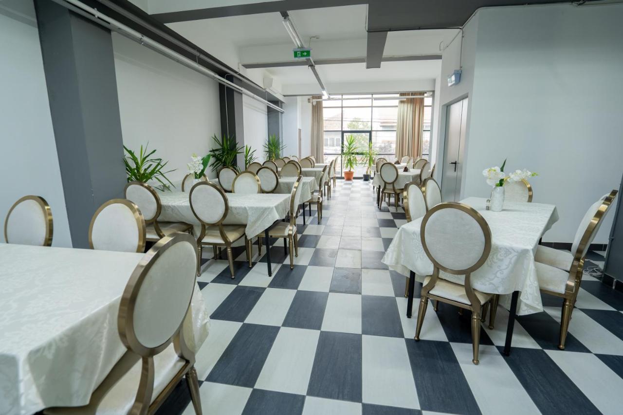 Hotel N Residence Timisoara Bagian luar foto