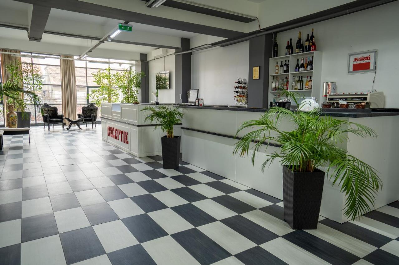 Hotel N Residence Timisoara Bagian luar foto