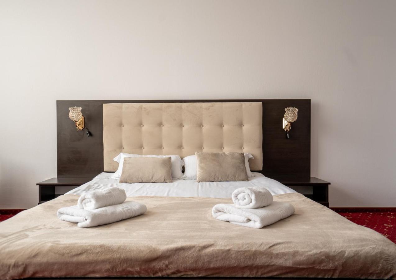 Hotel N Residence Timisoara Bagian luar foto