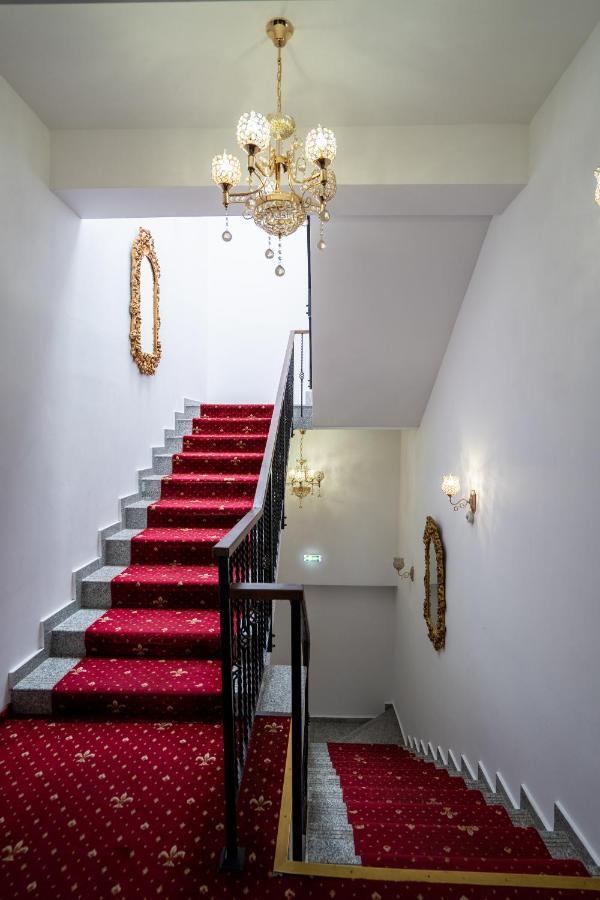 Hotel N Residence Timisoara Bagian luar foto