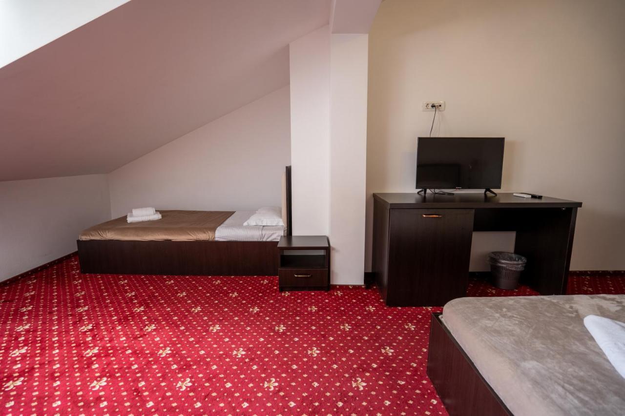 Hotel N Residence Timisoara Bagian luar foto