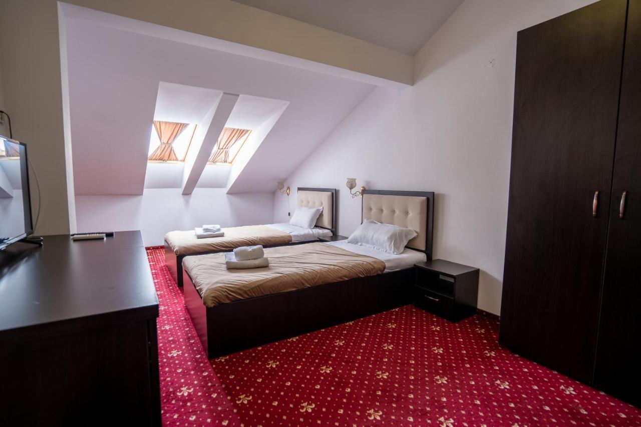 Hotel N Residence Timisoara Bagian luar foto
